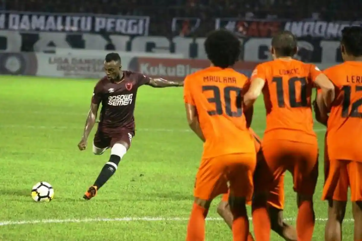 Menang 1-2 Atas Borneo FC, PSM Geser Persib dan Puncaki Klasemen, Sandro Jadi Pahlawan