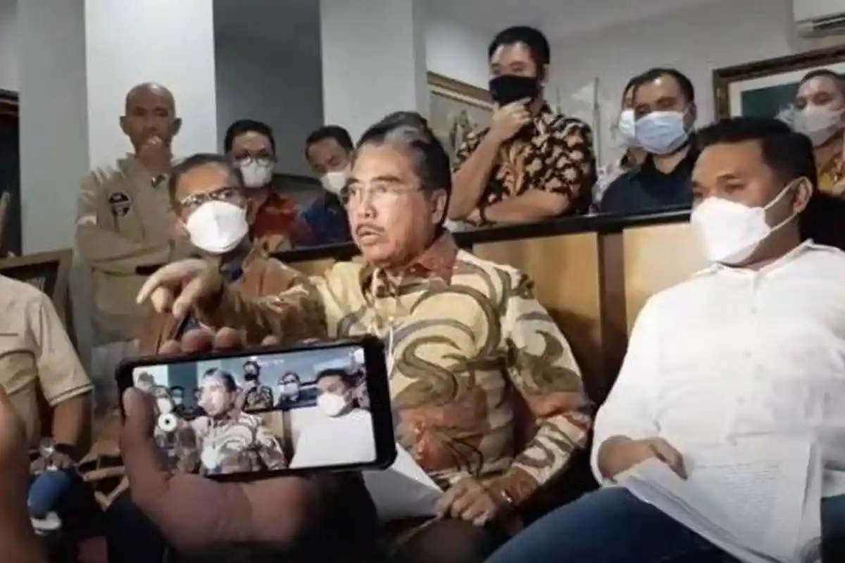 Hotma Sitompul Ingin Tempuh Jalan Damai dengan Desiree Tarigan