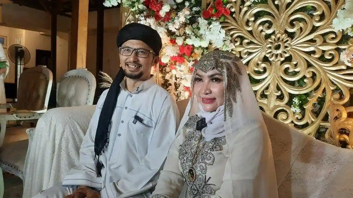 Lama Tak Ada Kabarnya, Roro Fitria Kini Menuju ke Pelaminan, Ini Sosok Pria yang Akan Menikahinya