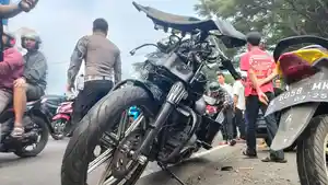Kecelakaan-karambol-terjadi-di-jalur-pantura-Probolinggo-Surabaya-pada-Minggu-2842024-sore.jpg