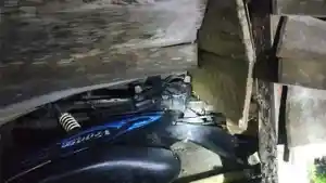 Banjir-Bandang-dan-Longsor-Terjadi-OKU-Selatan-Puluhan-Rumah-Terendam-Rusak-Akses-Jalan-Terputus.jpg