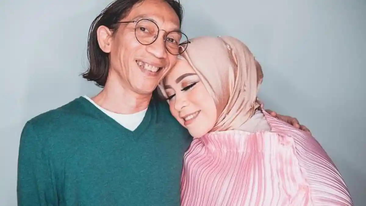 Melly Goeslaw dan Anto Hoed Rayakan 25 Tahun Berkarya, Akan Menggelar Konser Virtual