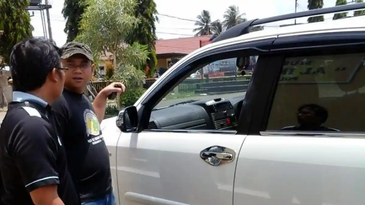 Bandit Pecahkan Kaca Mobil Uang Gaji Rp 50 Juta Milik Asnawi Raib