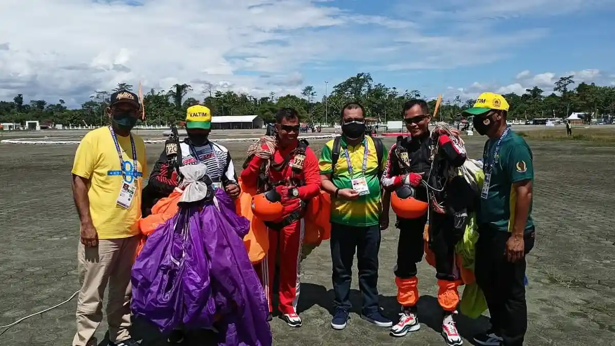 Cabor Terjun Payung Tambah Medali Emas untuk Kaltim pada PON Papua 2021