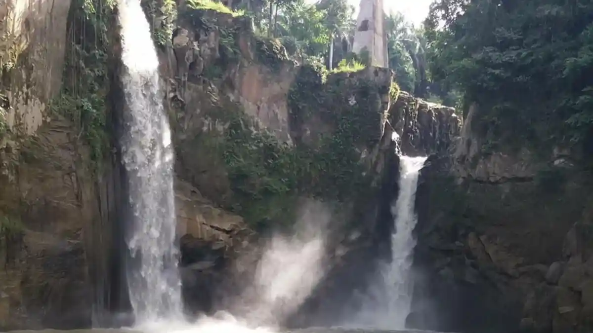 Air Terjun Katasa, Tawarkan Keunikan Keberadaan Pasir Putih serta Rel Kereta Api Zaman Jepang