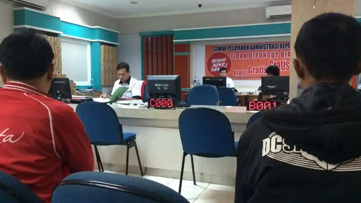 Ahok Cuti, Mau Urus Akte Anak di Kantor Sudin Penduduk Jaksel Petugas Sepi