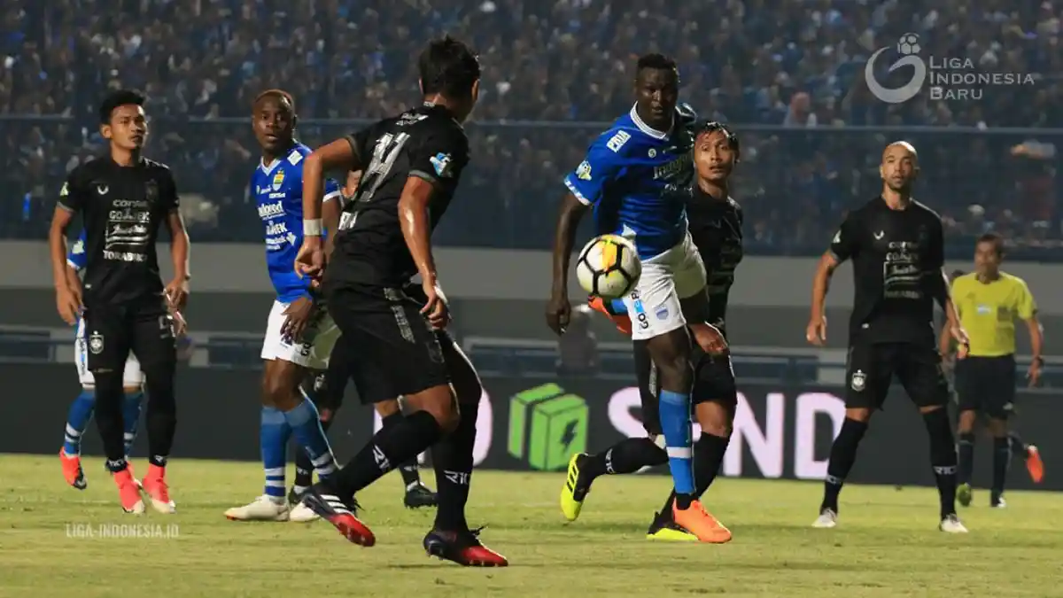 Live Streaming Liga 1 2018 Malam Ini: Persib Bandung Vs Persela Lamongan, Tonton di HP Anda!