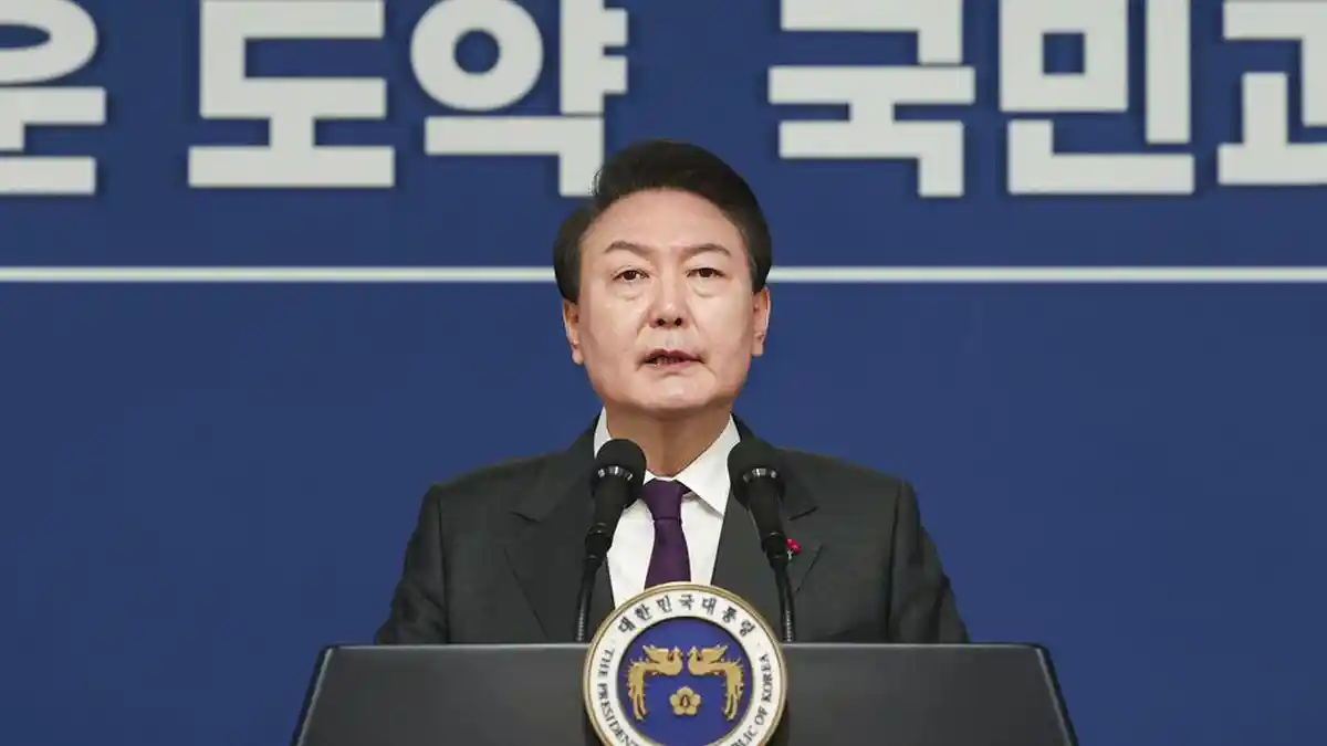 Presiden Korea Selatan: Saya Sangat Menyesal dan Minta Maaf kepada Rakyat