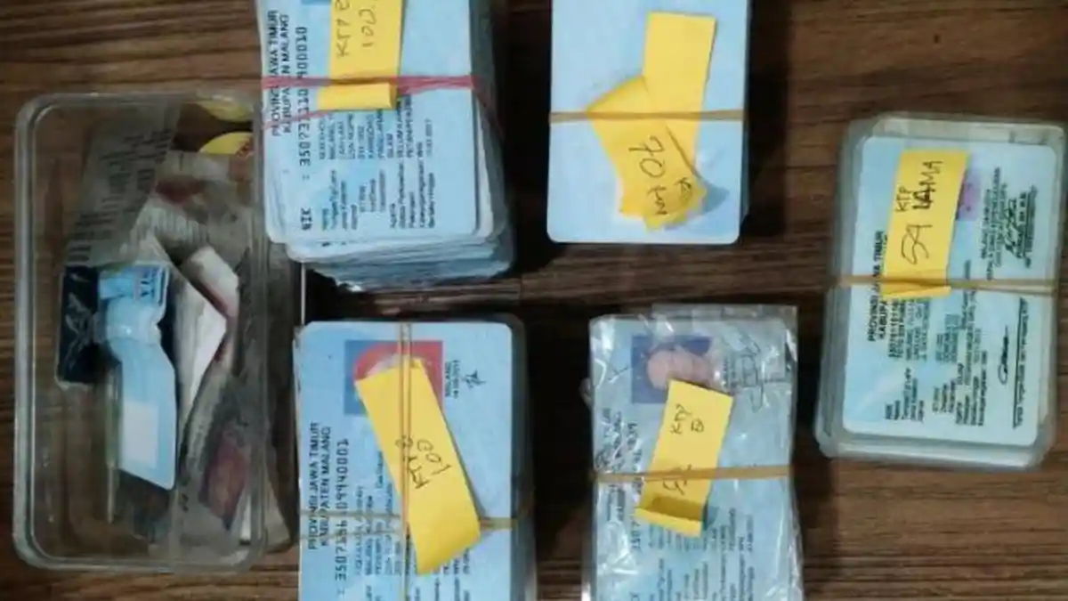 Pungli dalam Kepengurusan KTP, Pegawai Dispendukcapil Kabupaten Malang Kena OTT