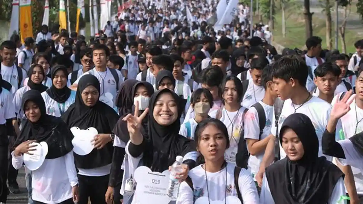Ribuan Mahasiswa Baru Itera Bandar Lampung Semarakkan Color Run 2023 ...