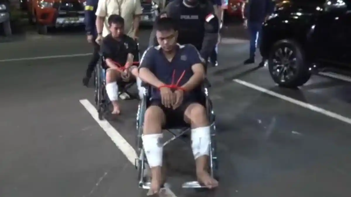 Sempat Bawa Senjata Api, Dua Begal di Pasar Rebo Dilumpuhkan Polisi
