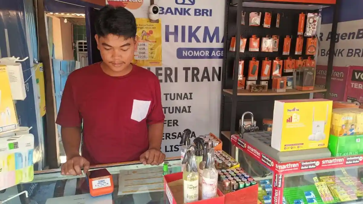 Dua Tahun Jalankan BRILink, Arwansa Bantu Warga Desa Akses Layanan Bank