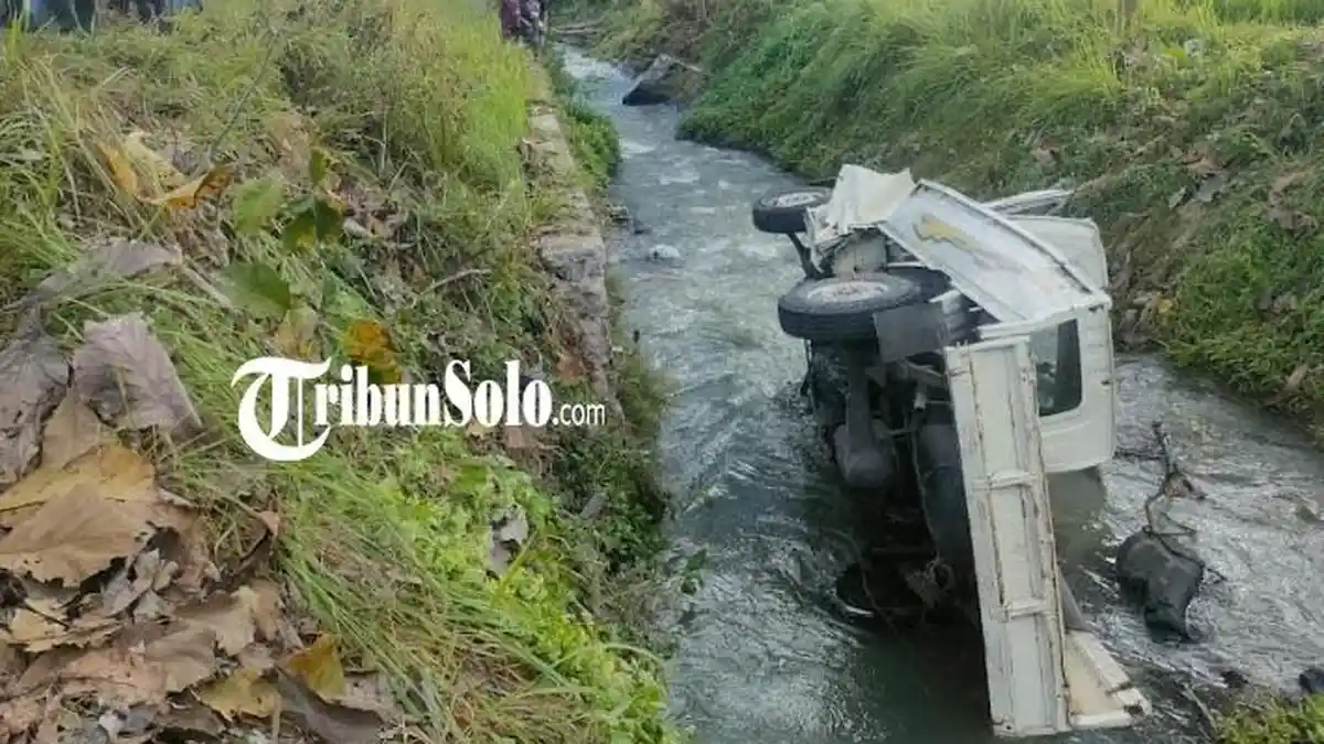 Kecelakaan Tunggal Mobil Pikap Gran Max di Matesih Karanganyar Jateng, Begini Keadaan Penumpang