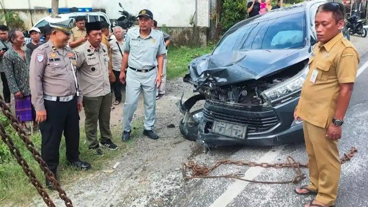 Kronologi Mobil Dinas Sosial Trenggalek Kecelakaan, 2 Pengendara Motor Tewas