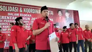 Bakal-calon-wali-kota-Bekasi-dari-PDI-Perjuangan-Tri-Adhianto.jpg