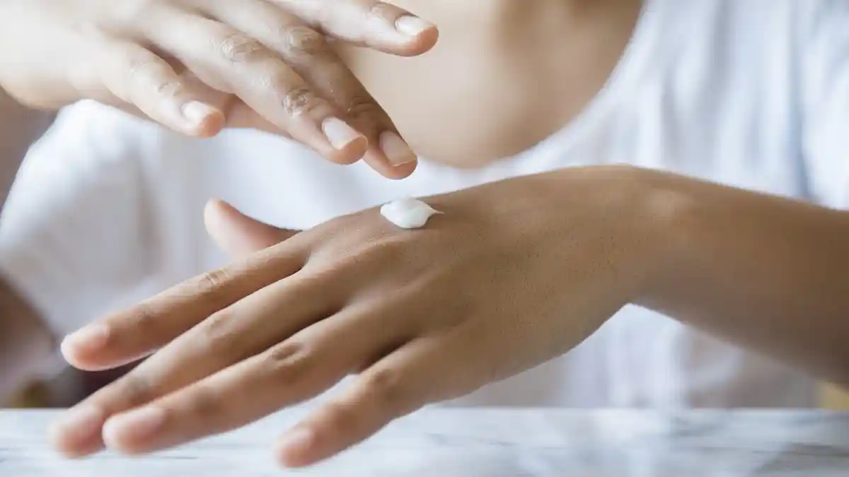 Tips Memutihkan Kulit Pakai Bahan Alami, Bisa Kamu Lakukan Sendiri di Rumah