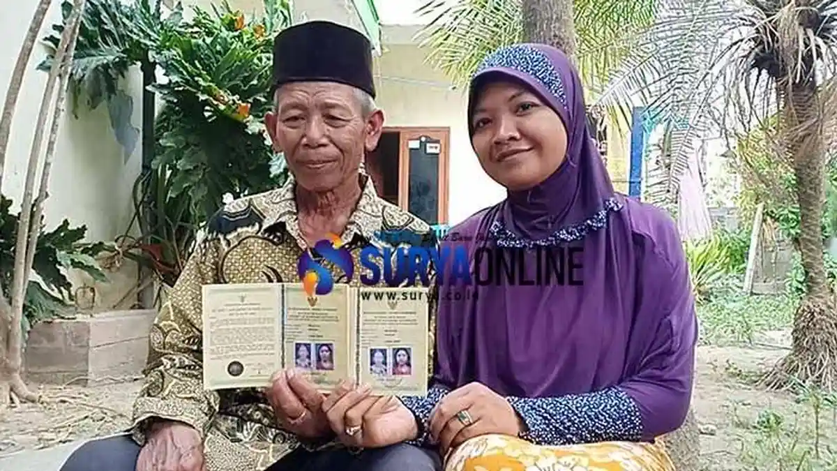 Kisah Cinta Radi (70) dan Reda (28), Bertemu saat Cari Kayu di Hutan hingga Apel Tiap Malam Minggu