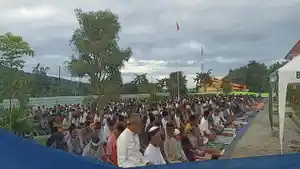 Umat-muslim-di-Borong-sedang-mengikuti-sholat-Idul-Adha-1446-Hijriah.jpg