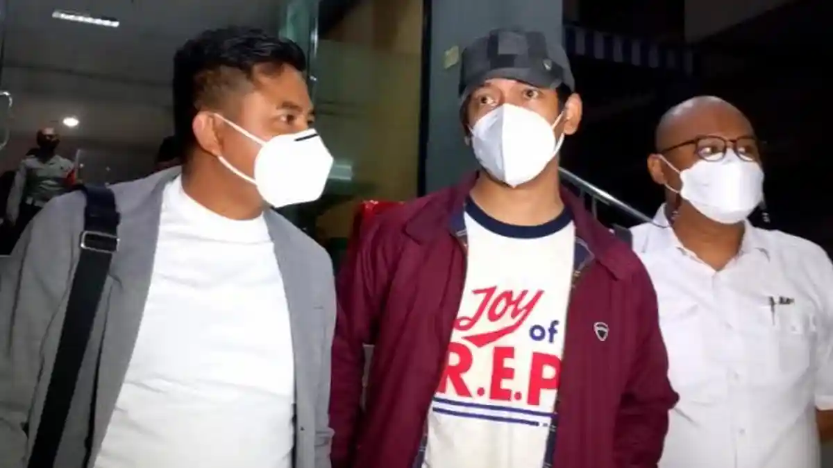 Istri Almarhum Denny Sakrie Akhirnya Buka Suara Soal Dugaan Pelecehan Rian D'Masiv pada Sang Putri