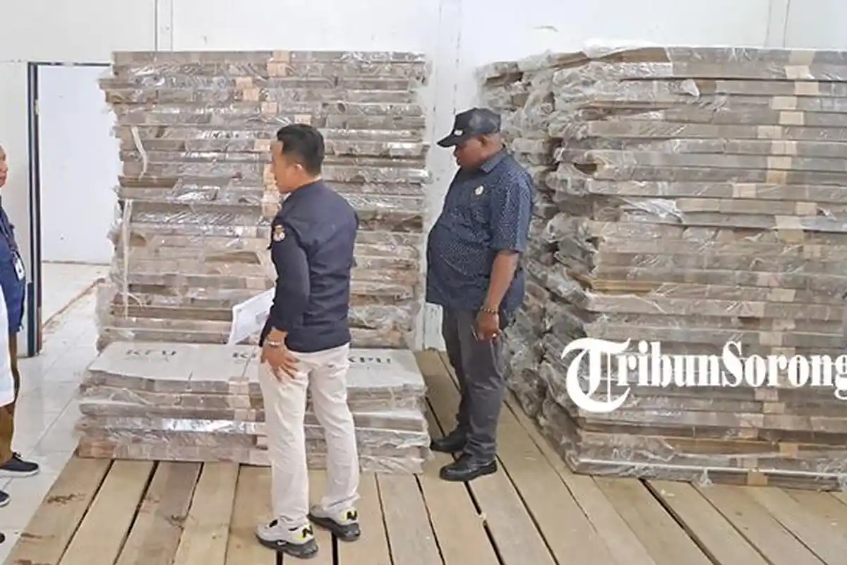KPU Kabupaten Sorong Terima Logistik Pilkada 2024 Tahap Pertama, Berikut Rinciannya!
