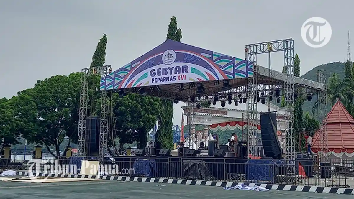 Gebyar Peparnas XVI Guncangkan Halaman Kantor Gubernur Papua