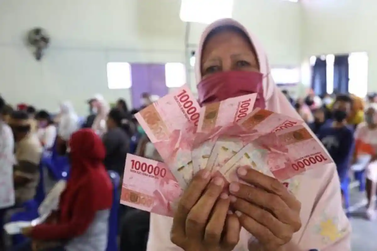 Hari Ini, Warga di Sidoarjo Mulai Terima BLT BBM Tahap Kedua