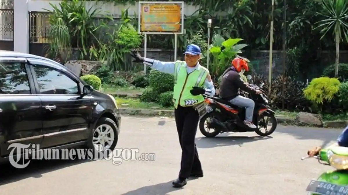 Kisah Mahfud, Pengatur Lalu Lintas yang Sempat Kesasar di Tanah Suci