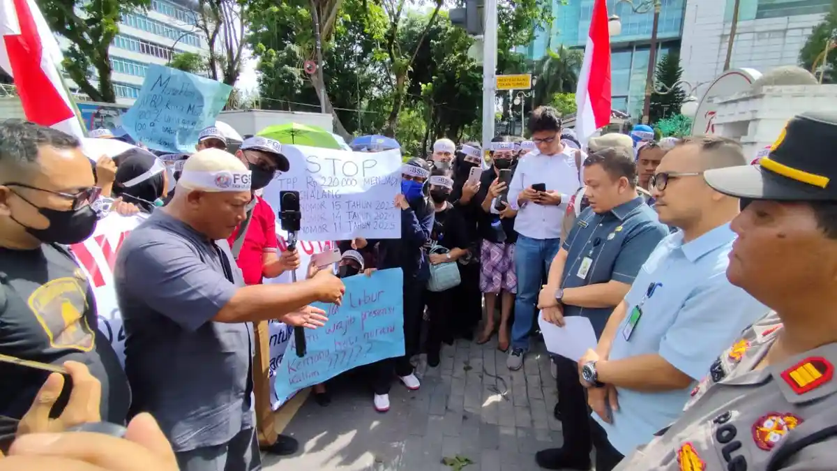 Ratusan Guru Demo Minta Hapus Perwal Jaman Bobby Nasution Tentang TPP Guru