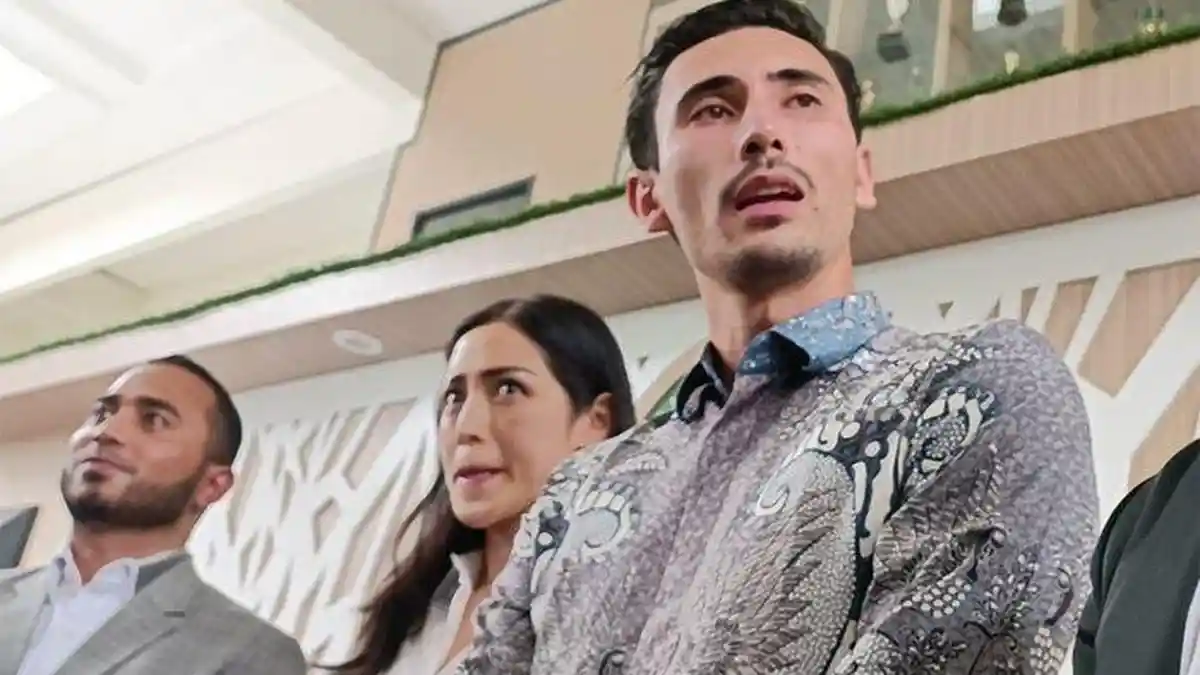 Jessica Iskandar dan Vincent Verhaag Kecewa Christoper Steffanus Tak Datang, Teriakan Ini di Sidang