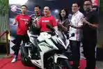 aunching-cbr-150r-kepada-honda-community_20160424_192030.jpg