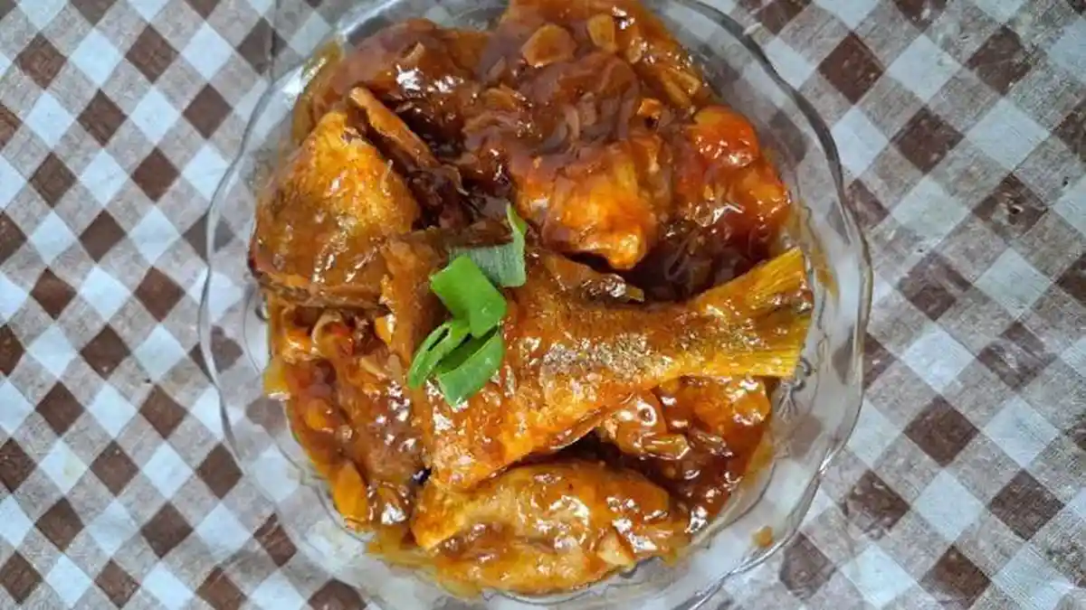 Resep Ikan Ekor Kuning Masak ala Sarden yang Menggoda Selera