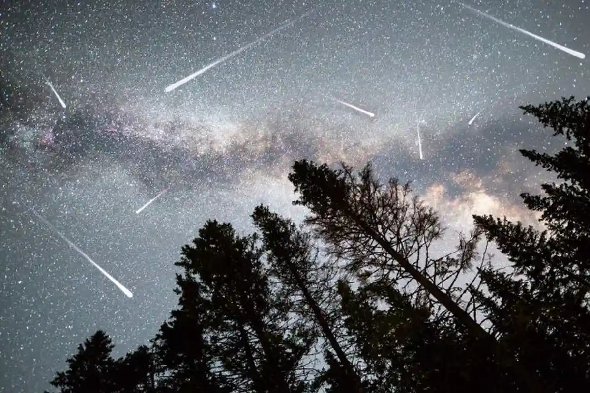 Jangan Lewatkan, Malam ini Ada Dua Fenomena Menarik Di Langit, Berikut Penjelasannya