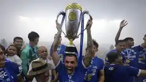 Gelandang-serang-PERSIB-Tyronne-del-Pino-menjadi-pemai.jpg