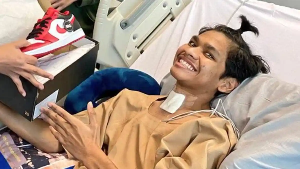 Jonathan Latumahina Beri David Hadiah Barang Langka, Tersenyum Lebar Dapat Sepatu Nike Air Jordan