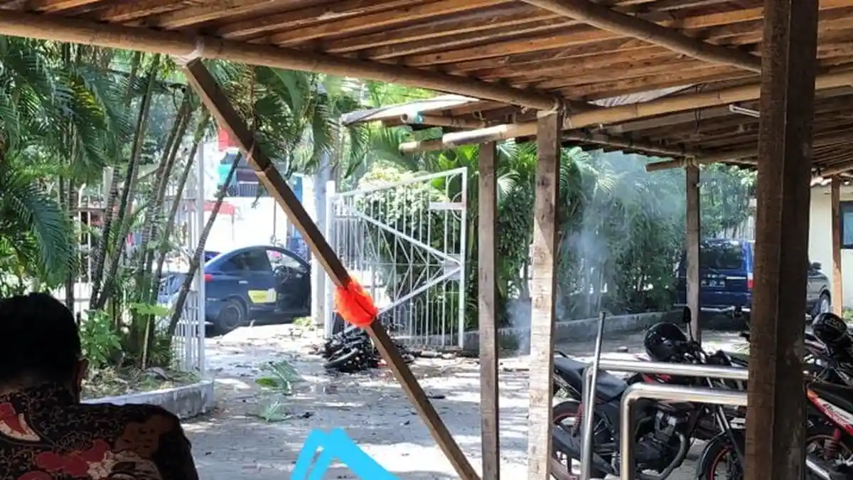Beredar Video Diduga Pelaku Bom Bunuh Diri di Makassar Langsung Terkapar, Tewas?
