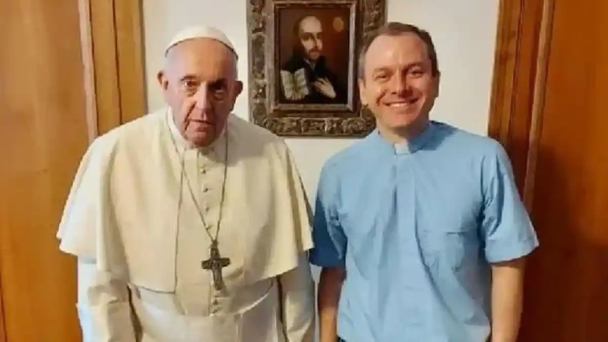 Paus Fransiskus Punya Sekretaris Pribadi yang Baru, Pastor Daniel Pellizzon Asal Argentina