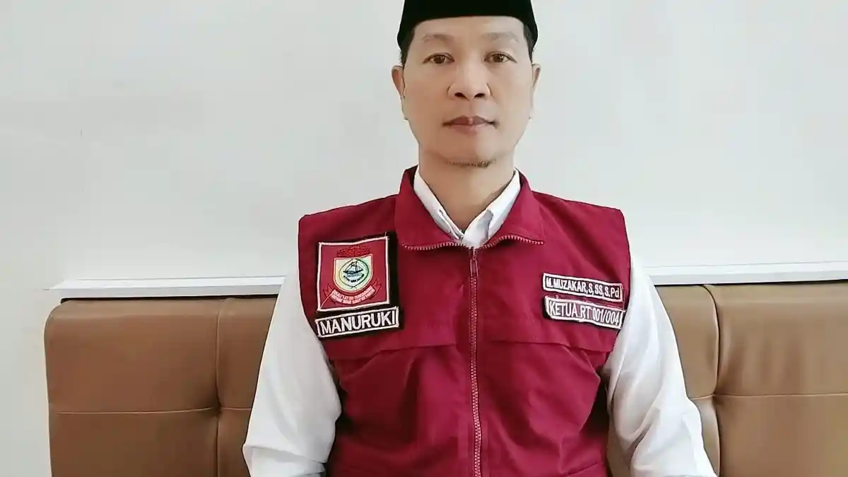Kisah Ketua RT di Mannuruki Makassar Jadi Guru dan Pengasuh 50 Anak, Profil Muzakkar Syaharuddin