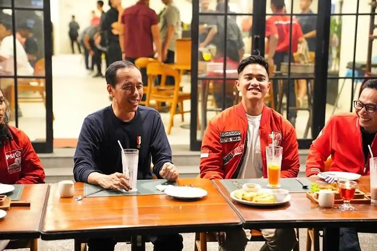 MA Utak Atik Aturan, Jokowi Ngaku tak Tahu, PDIP Meradang, Pengamat: Kaesang Jadi Magnet, PSI Solid
