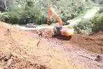 hutan-produksi-terbatas-di-desa-mooat-dirusak-alat-berat.jpg