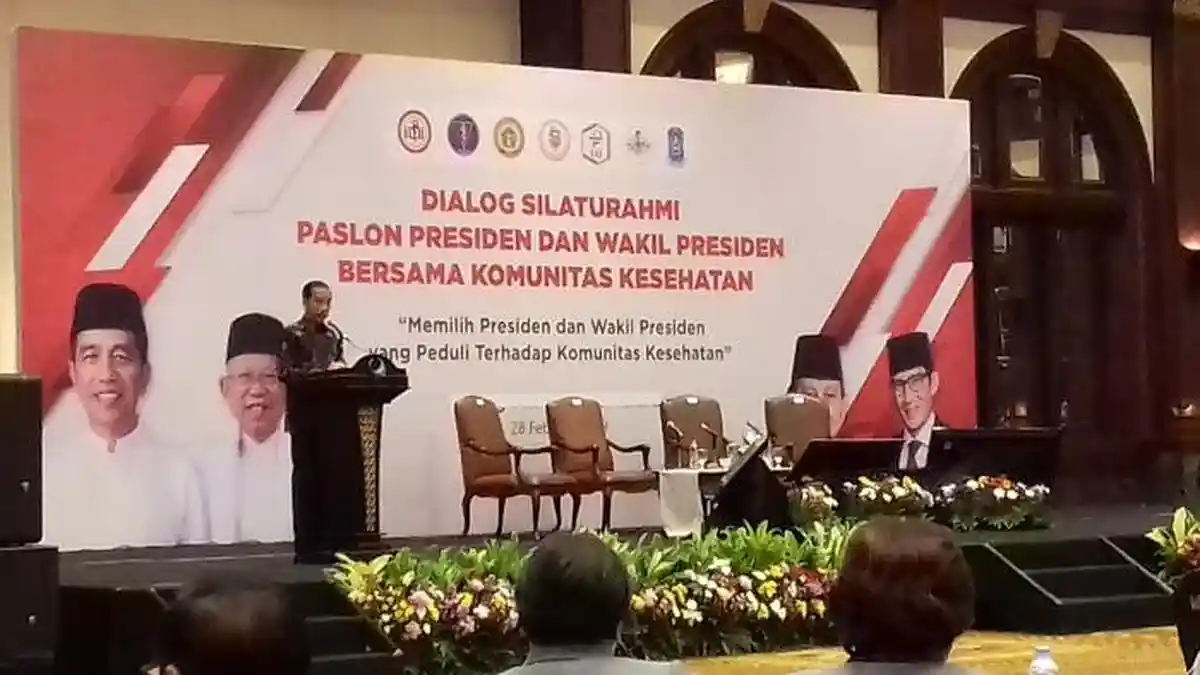 Dikeluhkan Soal JKN, Jokowi Harap Maklum Program Baru Dimulai
