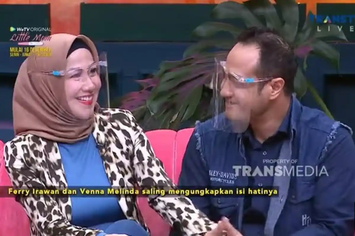 Bak Dimabuk Asmara, Venna Melinda yakin Ferry Irawan Sosok Calon Imam yang Baik, Walau Masa Lalu. .