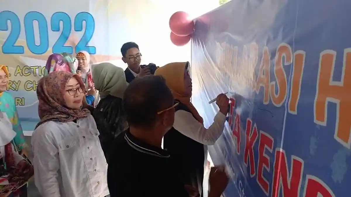 Pemkot Kendari Kampanye Stop Kekerasan Perempuan dan Anak Peringati Hari Anak Sedunia 2022