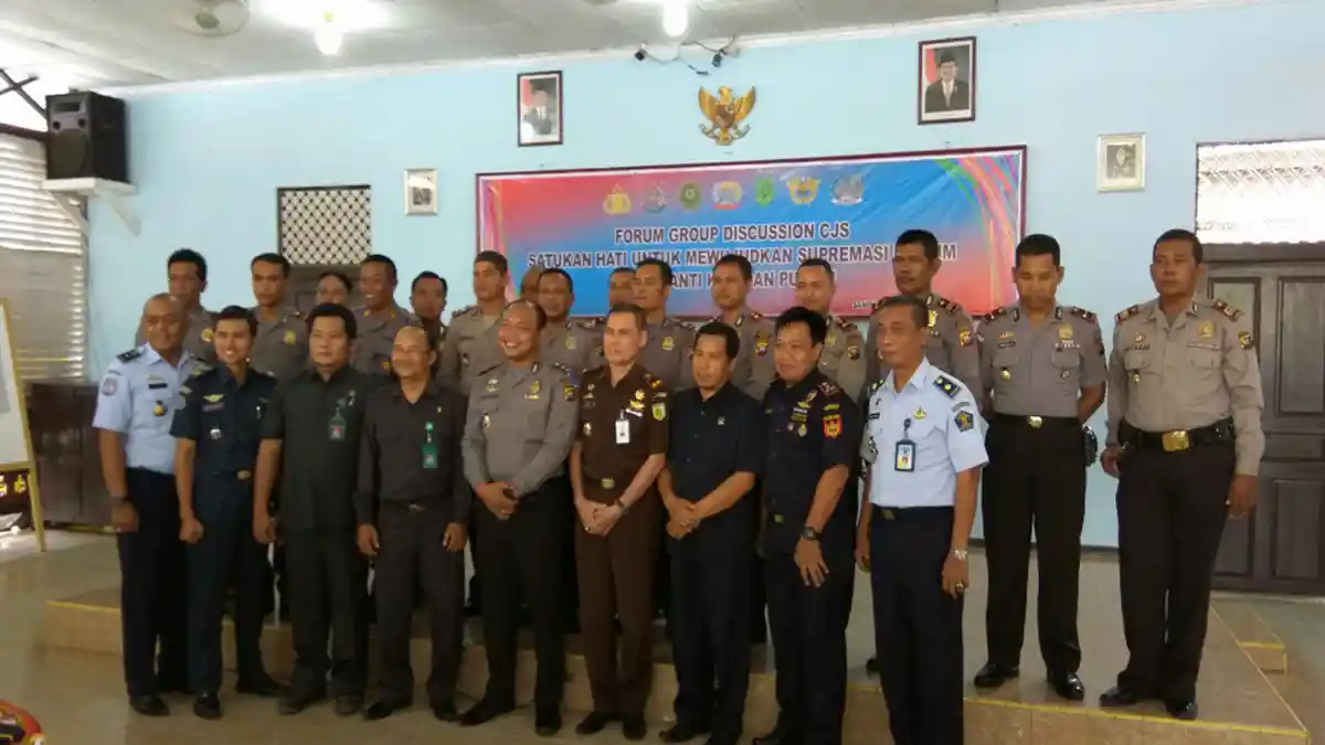 Wujudkan Supremasi Hukum Anti KKN dan Pungli