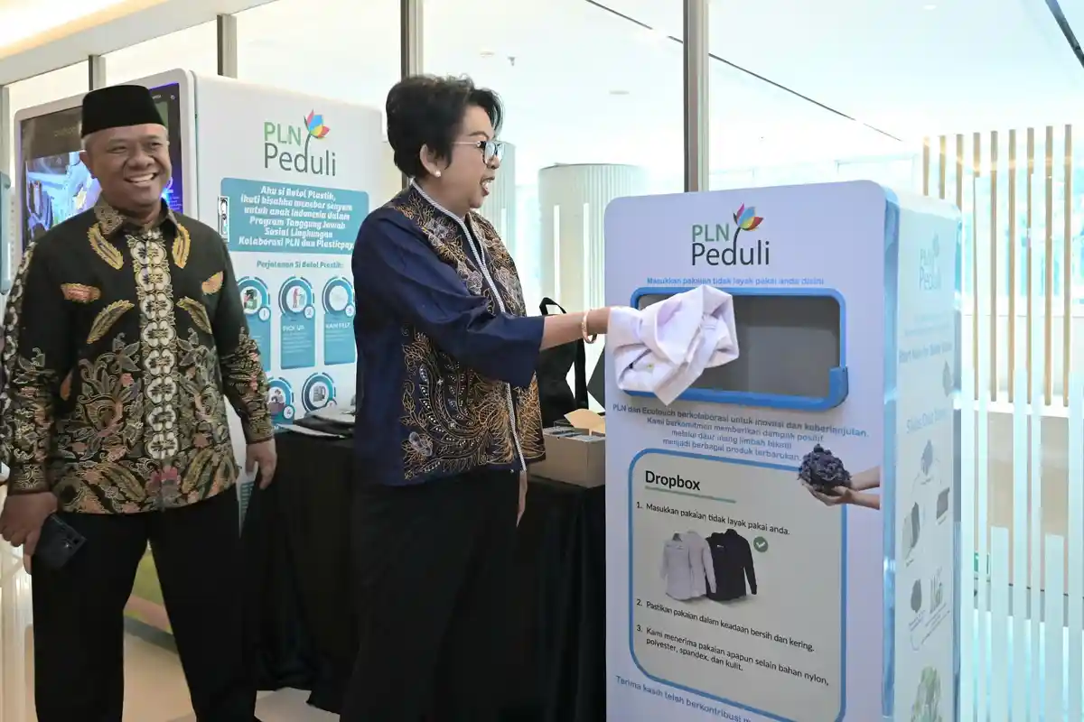 Daur Ulang Sampah,PLN Sediakan Mesin Penampung Botol Plastik dan Baju Bekas