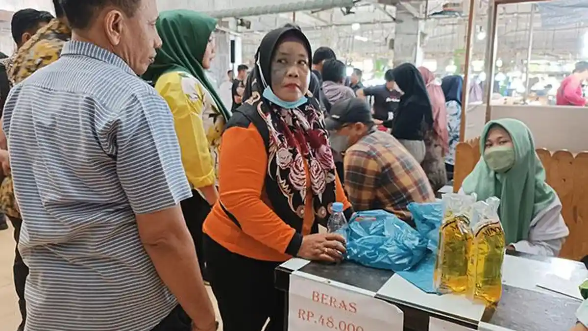 Jelang Nataru, Bulog Sumut Bersama PUD Pasar Kota Medan Gelar Pasar Murah di Empat Titik