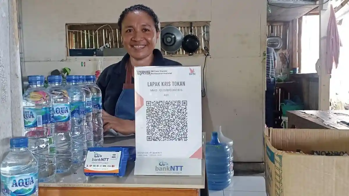 Pantai Suster di Larantuka, Ada UMKM Binaan Bank NTT Bagi Peziarah Semana Santa