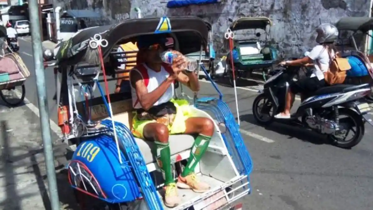 Ini Sosok Darmiyanto, Tukang Becak Berusia 82 Tahun yang Sering Raih Juara Lari Internasional