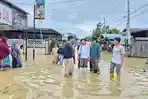 Pj-Walikota-Syaridin-tinjau-banjir.jpg