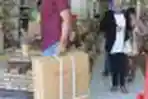 Pusat Oleh-oleh Ramai Pembeli
