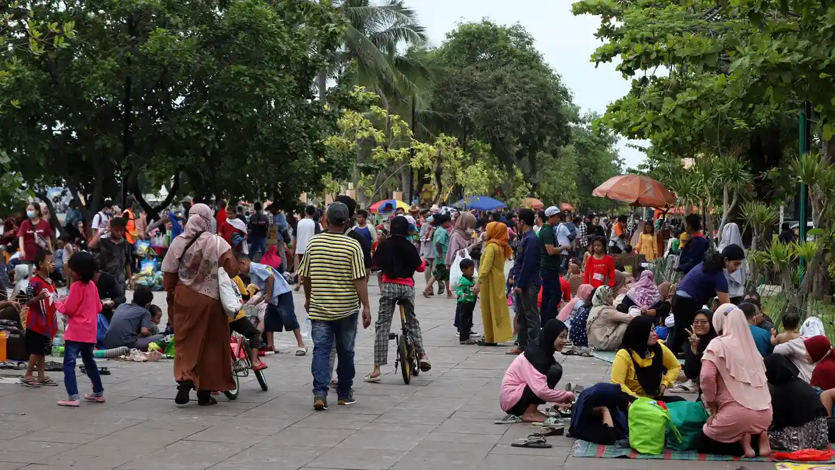Kasus Covid-19 Melonjak, NasDem Minta Tempat Wisata dan Hiburan Ditutup